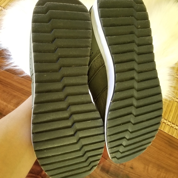 Green sneakes champion shoes/athletic - Picture 7 of 7